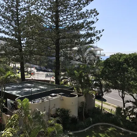 Norfolk Luxury Beachfront Apartments Gold Coast-2
